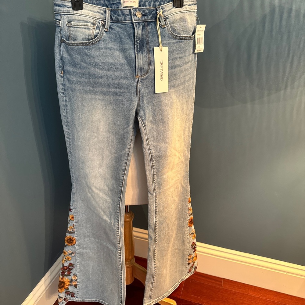 NEW DRIFTWOOD JEANS SIZE 30